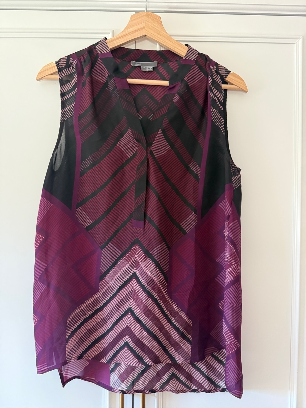 Vince Sleeveless Geometric Print Camisole - Purple & Black